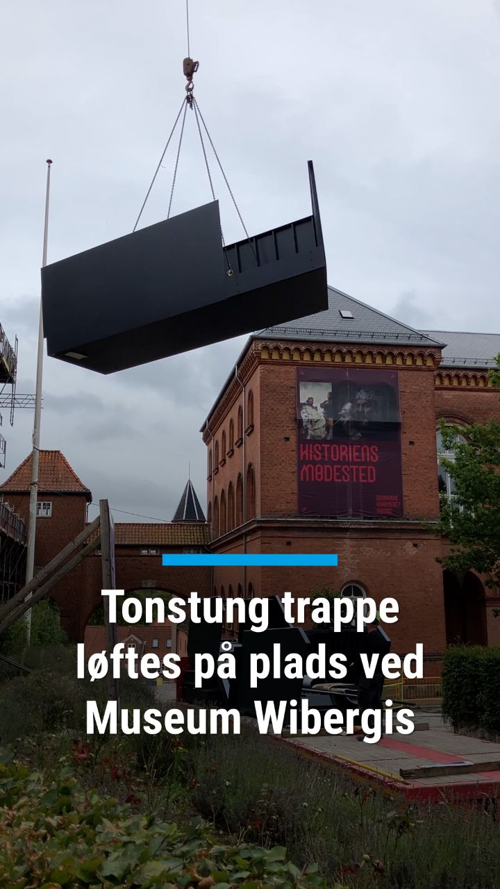 Tonstung trappe løftes på plads ved Museum Wibergis